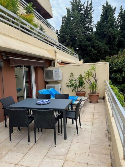 Apartment Prime Location In Center